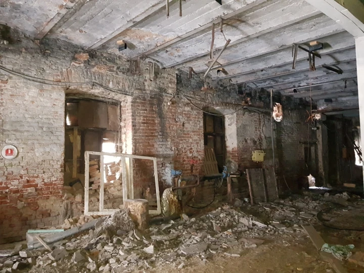 Имущественный комплекс коммерческого назначения в п. Понтонный